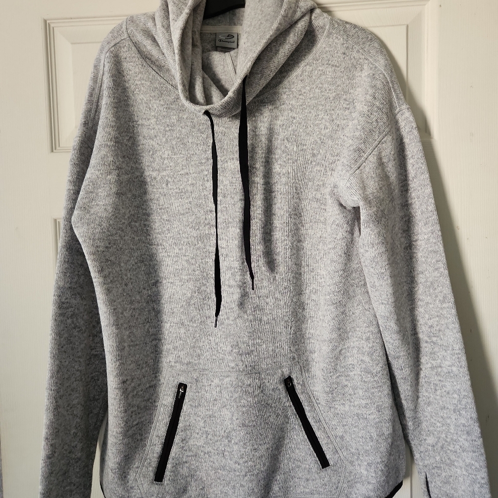 Women's CHAMPION sweater NWOT